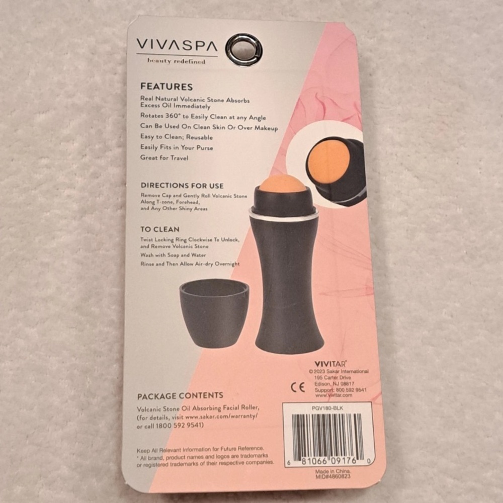 VIVASPA by Vivitar Volcanic Stone on the go Facial Roller Oil-Absorbing Roller. - Picture 5 of 7